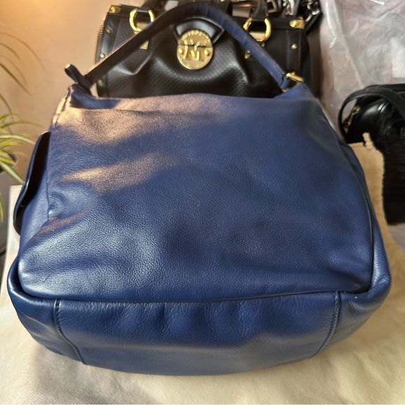 *SOLD*Yves Saint Laurent Leather Multi Bag - Picture 10 of 15